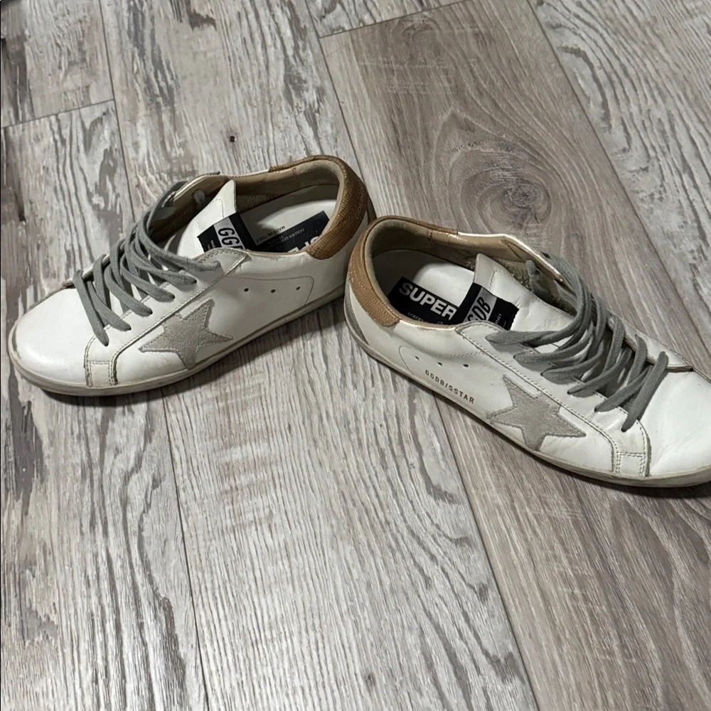 GOLDEN GOOSE White and tan with gray laces 39 - Picture 4 of 6